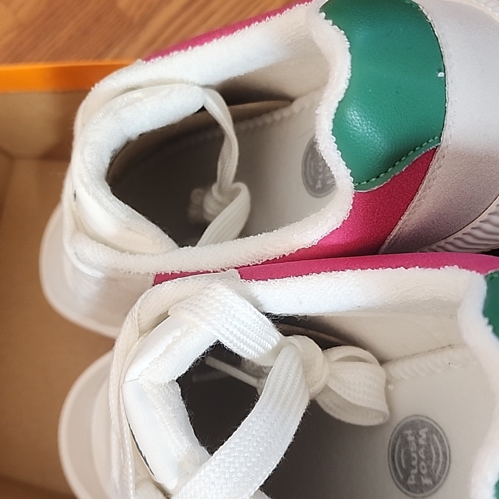 Rocket Dog Sneakers - Picture 3 of 5